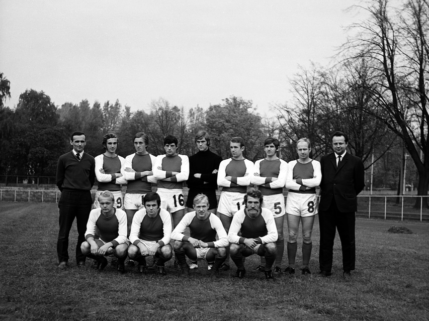 Elbląska piłka nożna z lat 70. na zdjęciach Czesława Misiuka zdjęcie nr 222875