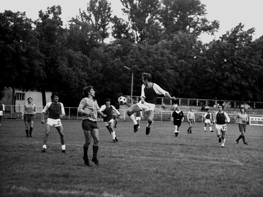 Elbląska piłka nożna z lat 70. na zdjęciach Czesława Misiuka zdjęcie nr 222888