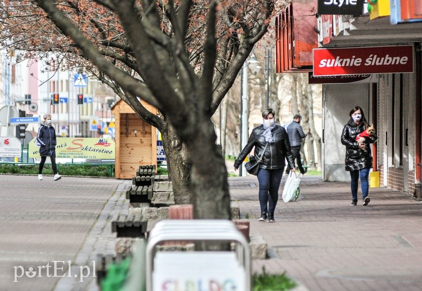 Usta i nos od dzisiaj obowiązkowe zakryte zdjęcie nr 222951