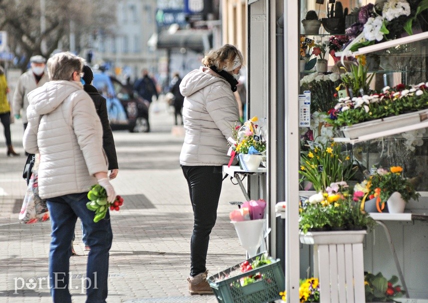 Usta i nos od dzisiaj obowiązkowe zakryte zdjęcie nr 222947