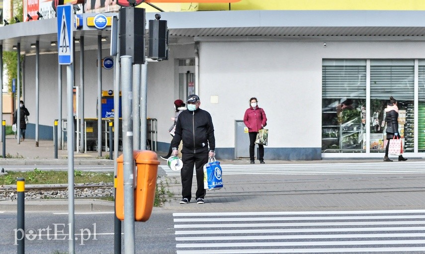 Usta i nos od dzisiaj obowiązkowe zakryte zdjęcie nr 222938