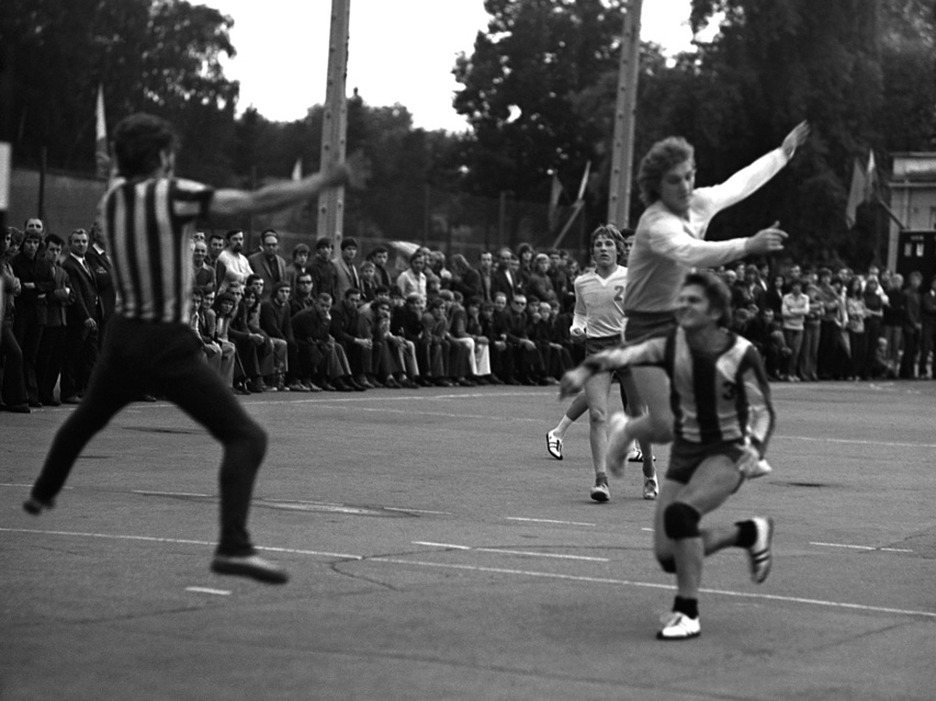 Elbląski sport z lat 70. na zdjęciach Czesława Misiuka: Piłka ręczna zdjęcie nr 223251