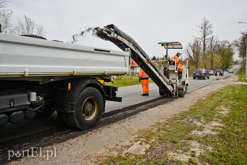 Odnawiają nawierzchnię na Królewieckiej zdjęcie nr 223287