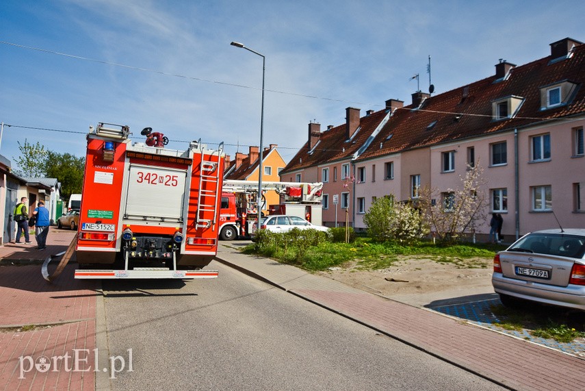 Pożar w mieszkaniu przy ul. Ostródzkiej zdjęcie nr 223318