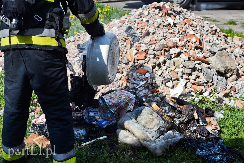 Pożar w mieszkaniu przy ul. Ostródzkiej zdjęcie nr 223324