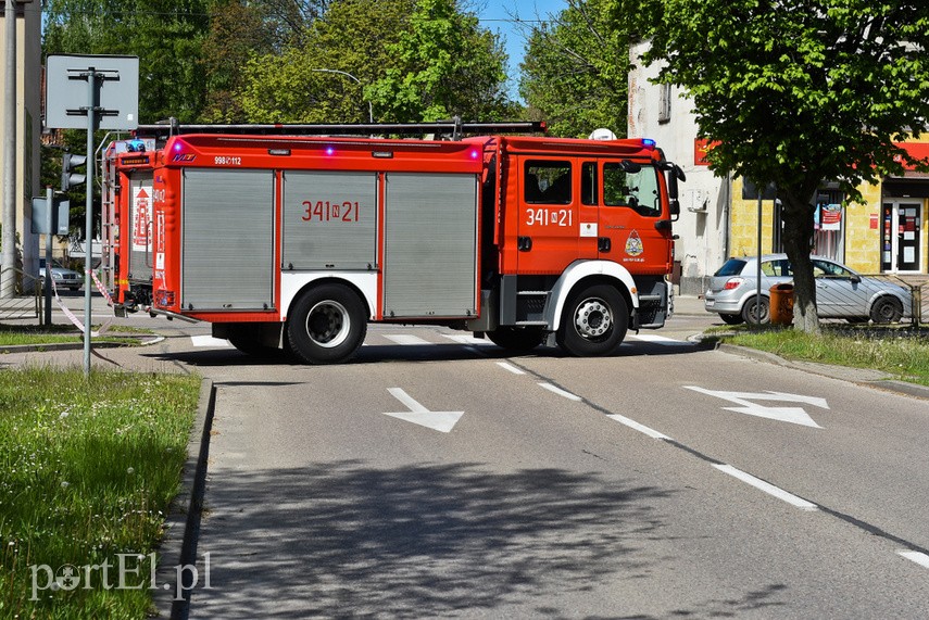Alarm bombowy w Urzędzie Skarbowym w Elblągu zdjęcie nr 223677