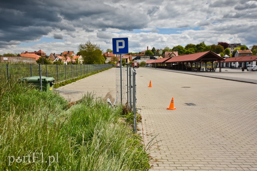 Wypadek w Tolkmicku. Mężczyzna zasłabł za kierownicą zdjęcie nr 223785