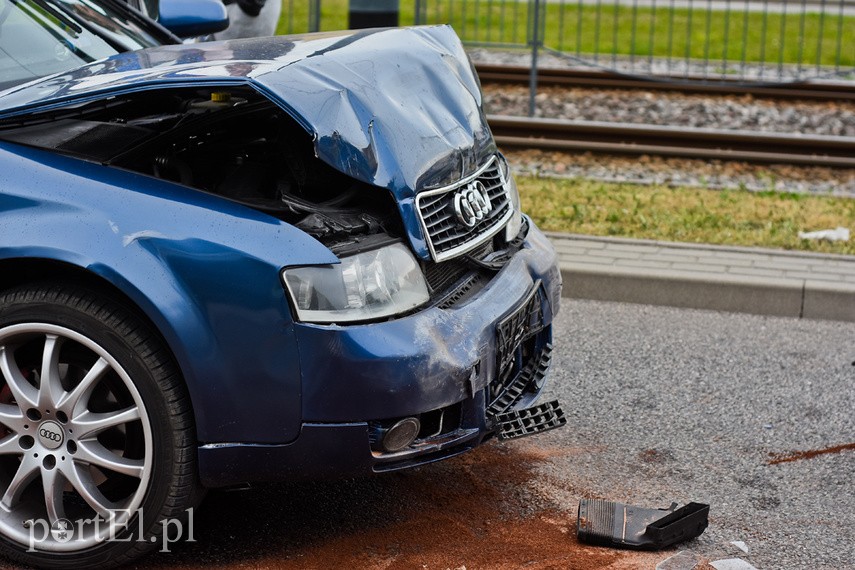 Kolizja toyoty z audi pod browarem zdjęcie nr 224257