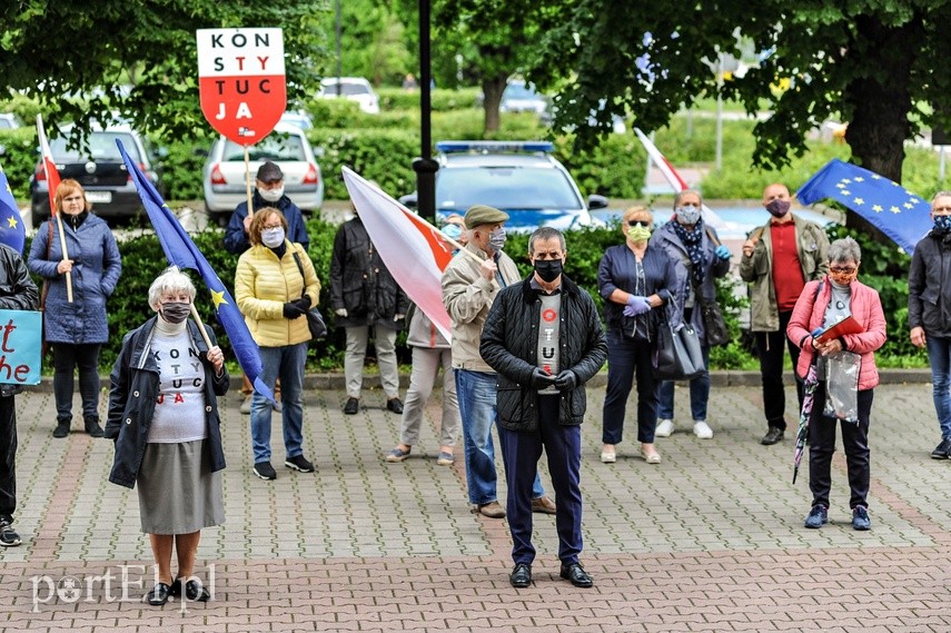 Protestowali w obronie sędziego zdjęcie nr 224642