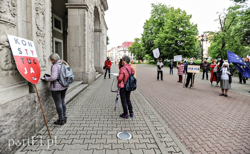 Protestowali w obronie sędziego zdjęcie nr 224631