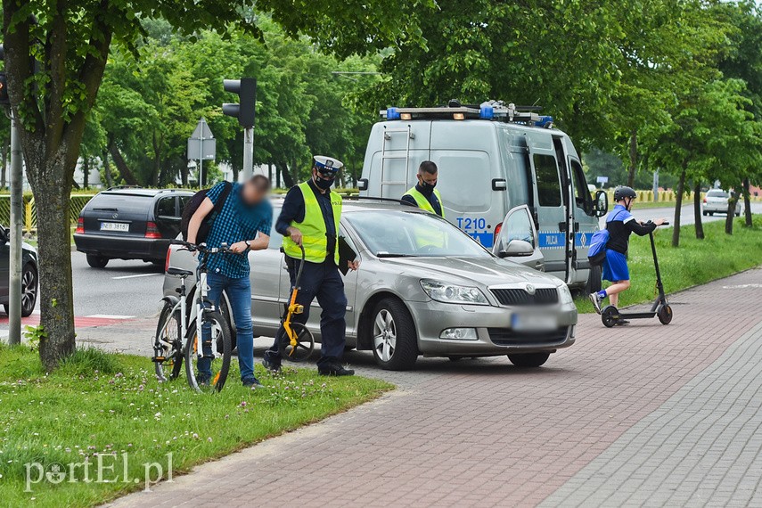 Przepuściła pieszych, potrąciła rowerzystkę zdjęcie nr 224718