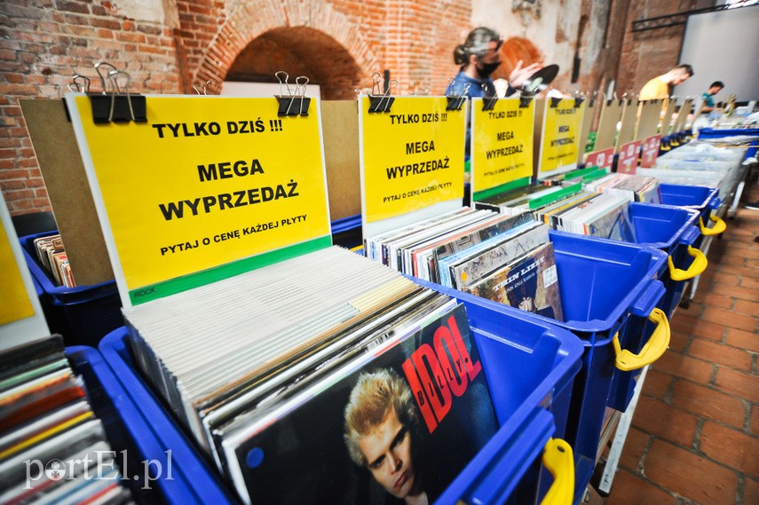 Galeria wypełniona muzyką zdjęcie nr 224786