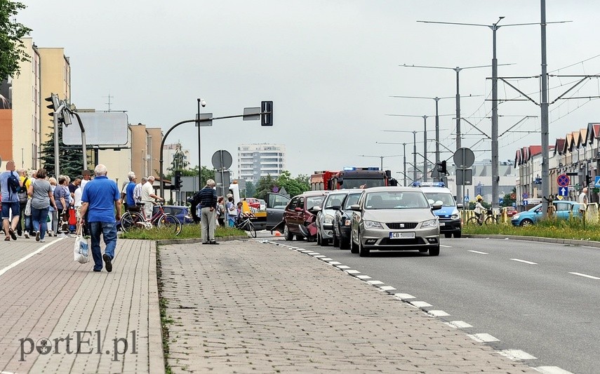 Kraksa sześciu aut na płk. Dąbka zdjęcie nr 225124