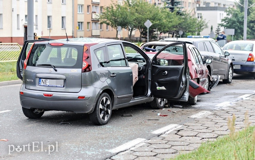 Kraksa sześciu aut na płk. Dąbka zdjęcie nr 225130