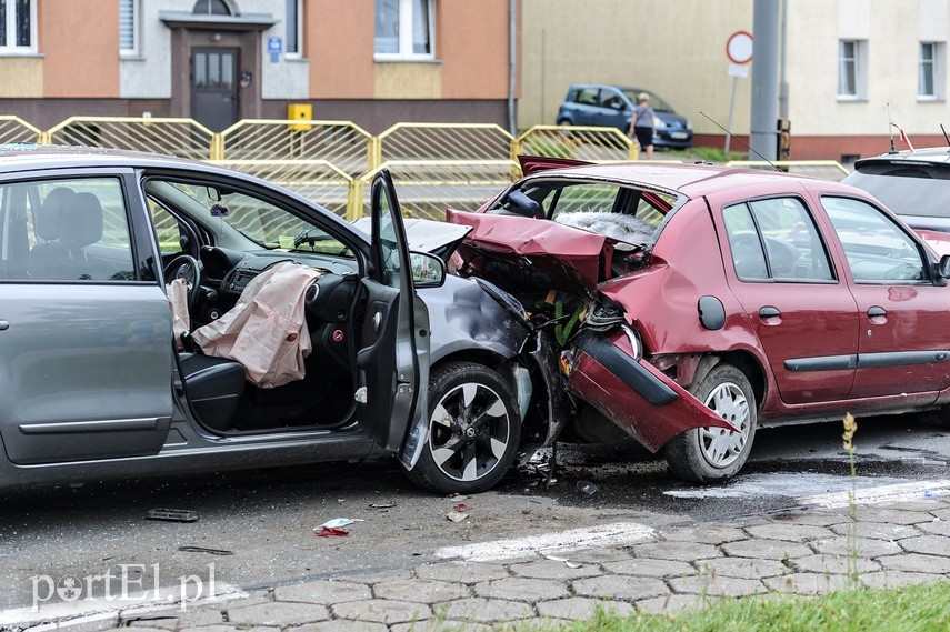 Kraksa sześciu aut na płk. Dąbka zdjęcie nr 225127