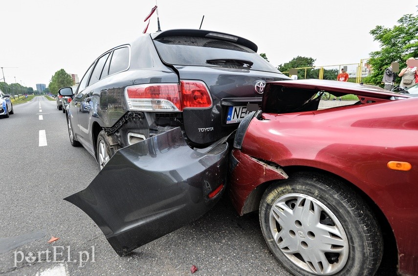 Kraksa sześciu aut na płk. Dąbka zdjęcie nr 225137