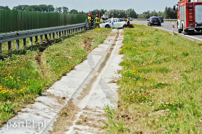 Dachowanie na obwodnicy, utrudnienia w kierunku Gdańska zdjęcie nr 225872