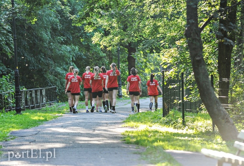 Piłkarki Startu wznowiły treningi zdjęcie nr 226524