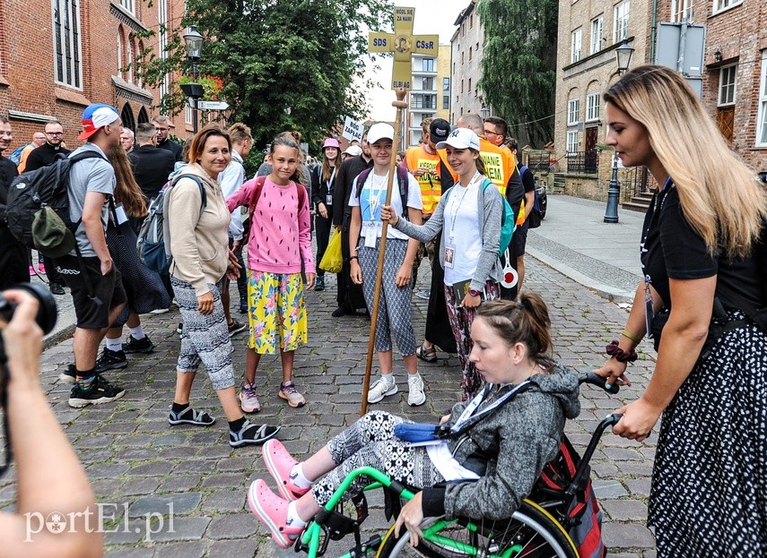 "Prosimy o to, żeby pandemia się skończyła". Ruszyła elbląska pielgrzyma piesza zdjęcie nr 227153