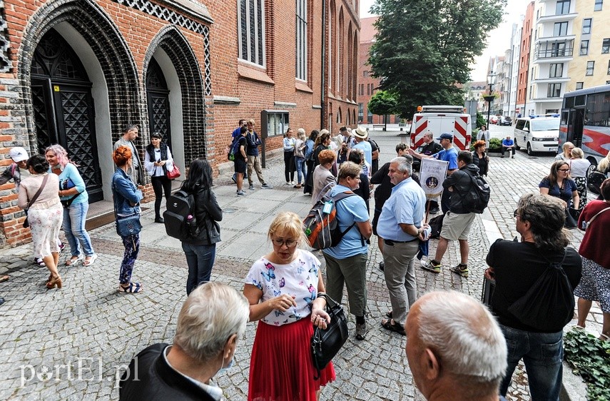 "Prosimy o to, żeby pandemia się skończyła". Ruszyła elbląska pielgrzyma piesza zdjęcie nr 227139