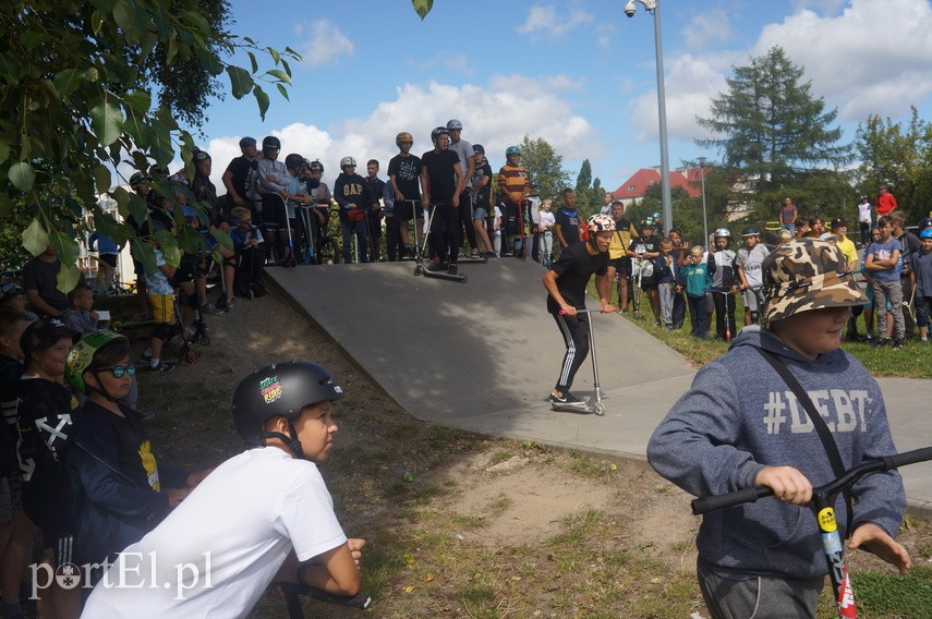 Hulajnogowe show w skateparku zdjęcie nr 227348