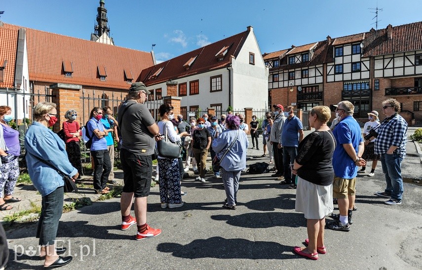 Spacer nad rzeką zdjęcie nr 227436