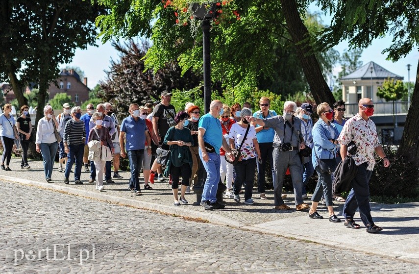 Spacer nad rzeką zdjęcie nr 227453