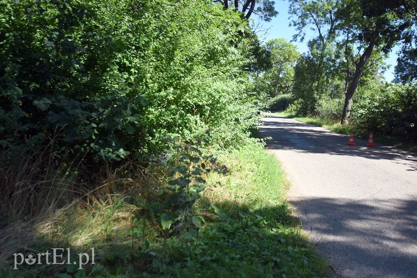 Motocyklista uderzył w maszynę rolniczą zdjęcie nr 227938