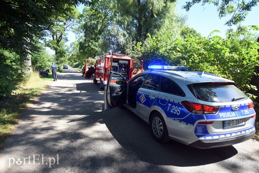 Motocyklista uderzył w maszynę rolniczą zdjęcie nr 227933