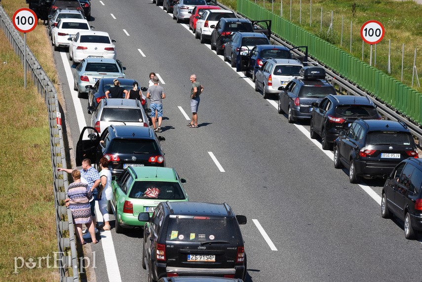 Wypadek na trasie S7. Są utrudnienia w ruchu zdjęcie nr 228157