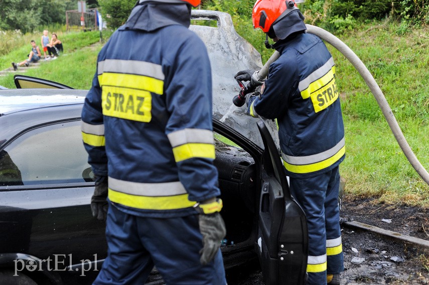 Pożar opla na ul. Łęczyckiej zdjęcie nr 228207