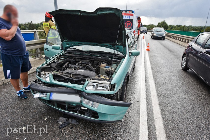 Kolizja czterech aut na moście Unii Europejskiej zdjęcie nr 228893