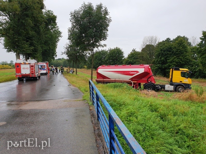 Zderzenie trzech pojazdów w powiecie braniewskim zdjęcie nr 229183