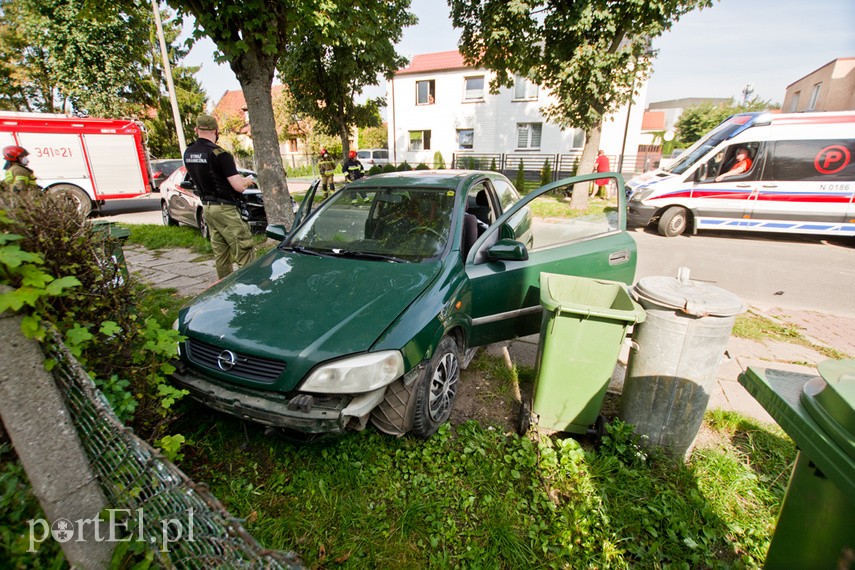 Zderzenie opla z fordem na ul. Kilińskiego zdjęcie nr 230217