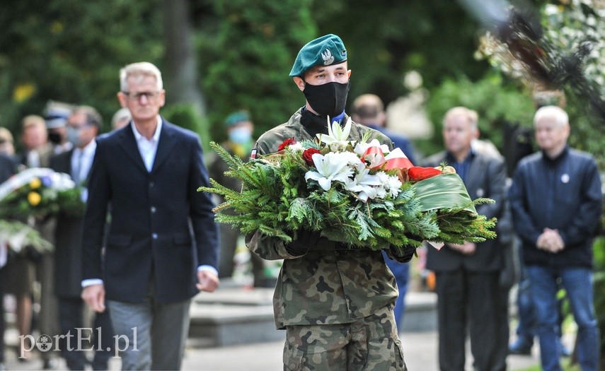 "Mimo brutalnych represji zachowali polskość" zdjęcie nr 230274