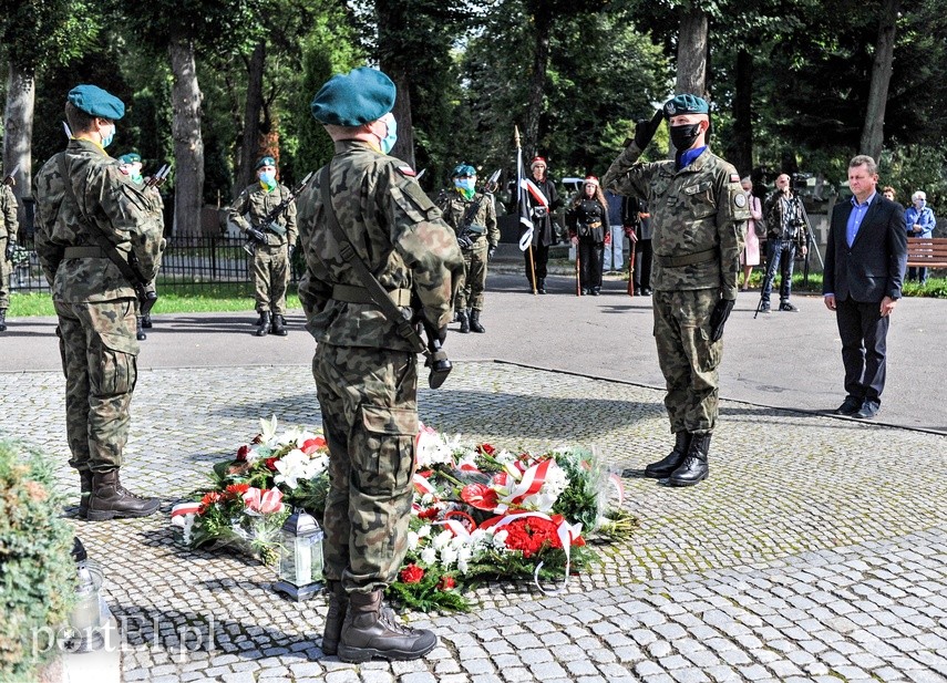 "Mimo brutalnych represji zachowali polskość" zdjęcie nr 230282