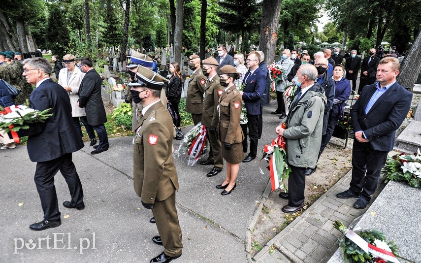 "Mimo brutalnych represji zachowali polskość" zdjęcie nr 230263