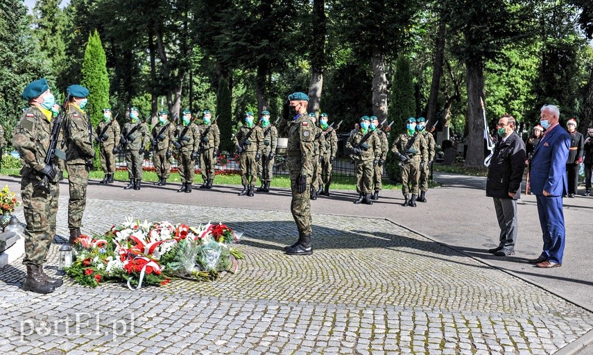 "Mimo brutalnych represji zachowali polskość" zdjęcie nr 230284