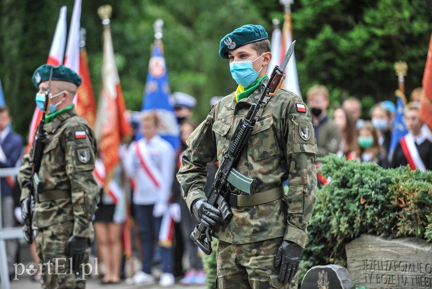 "Mimo brutalnych represji zachowali polskość" zdjęcie nr 230250