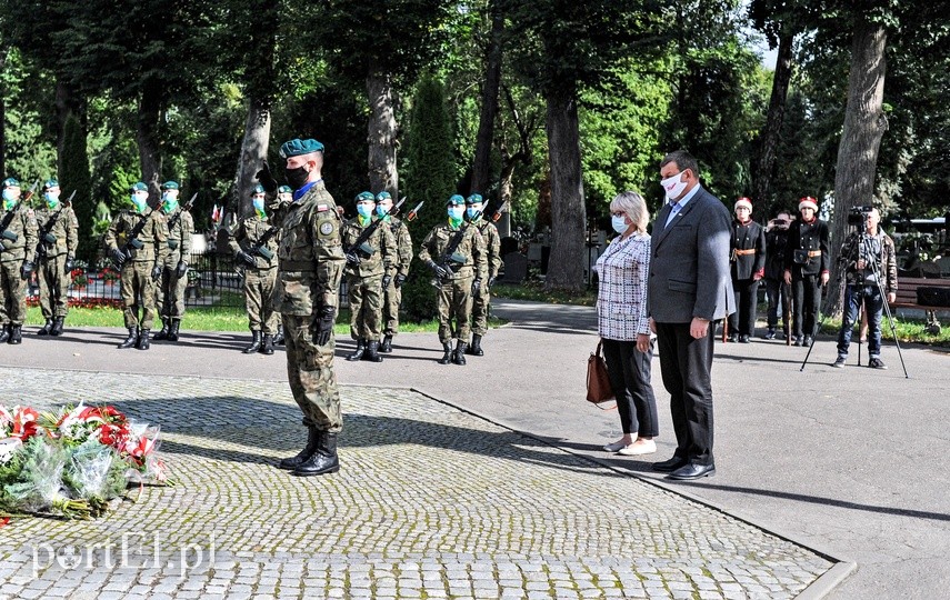 "Mimo brutalnych represji zachowali polskość" zdjęcie nr 230285