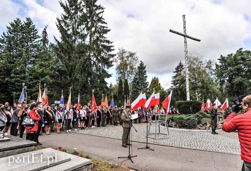 "Mimo brutalnych represji zachowali polskość" zdjęcie nr 230269
