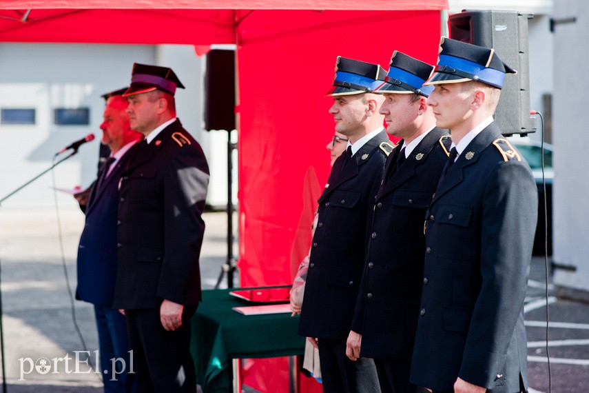 Nowy samochod dla elbląskich strażaków zdjęcie nr 230636