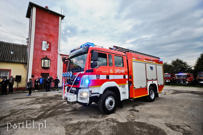 Nowy wóz dla strażaków z Krzewska zdjęcie nr 231137
