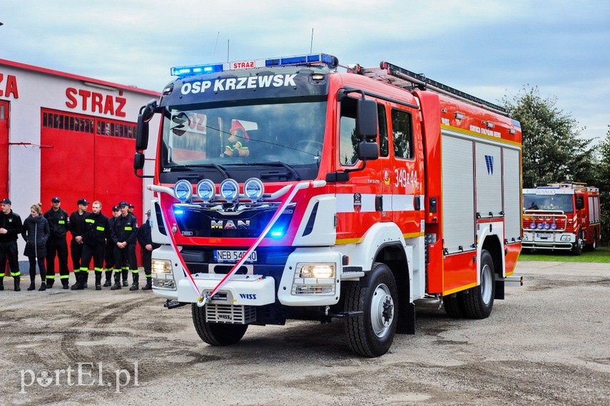 Nowy wóz dla strażaków z Krzewska zdjęcie nr 231145