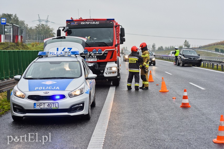 Kolizja bmw z dostawczym fordem zdjęcie nr 231802