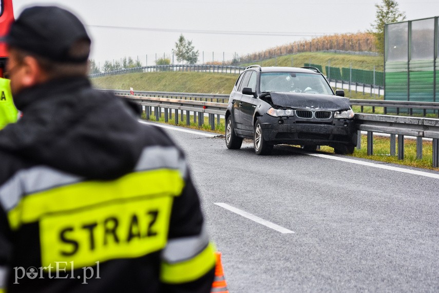 Kolizja bmw z dostawczym fordem zdjęcie nr 231803