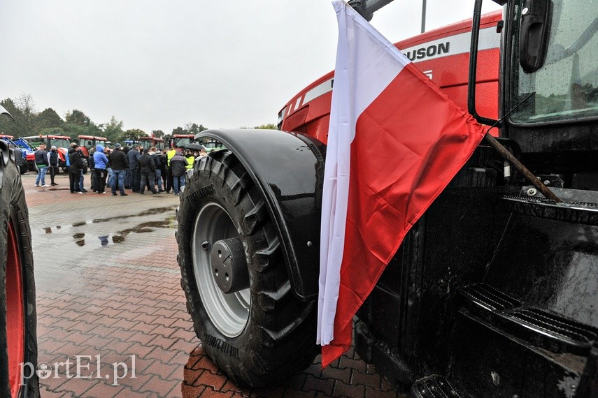 Rolniczy protest w Elblągu. "Nie" dla "piątki Kaczyńskiego" zdjęcie nr 231825