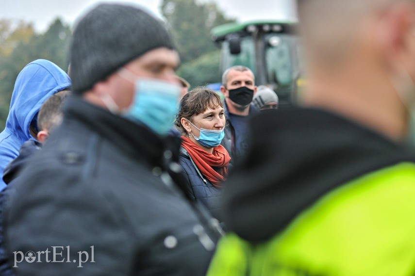 Rolniczy protest w Elblągu. "Nie" dla "piątki Kaczyńskiego" zdjęcie nr 231837