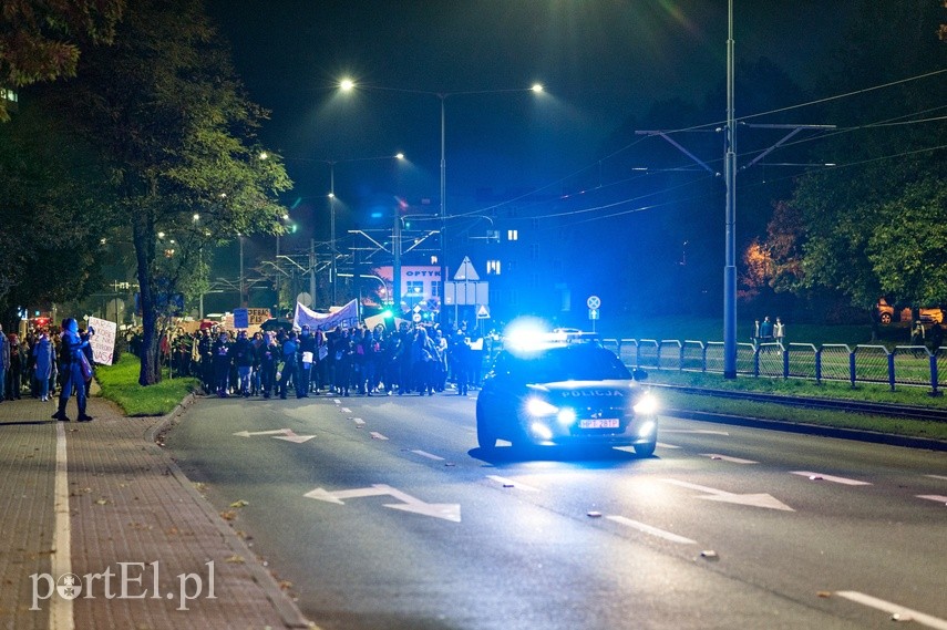 Elblążanie znów wyszli na ulice."Solidarność naszą bronią" zdjęcie nr 232287