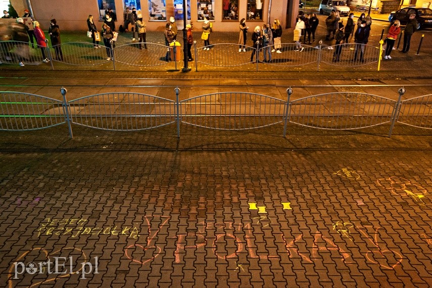 Elblążanie znów wyszli na ulice."Solidarność naszą bronią" zdjęcie nr 232243
